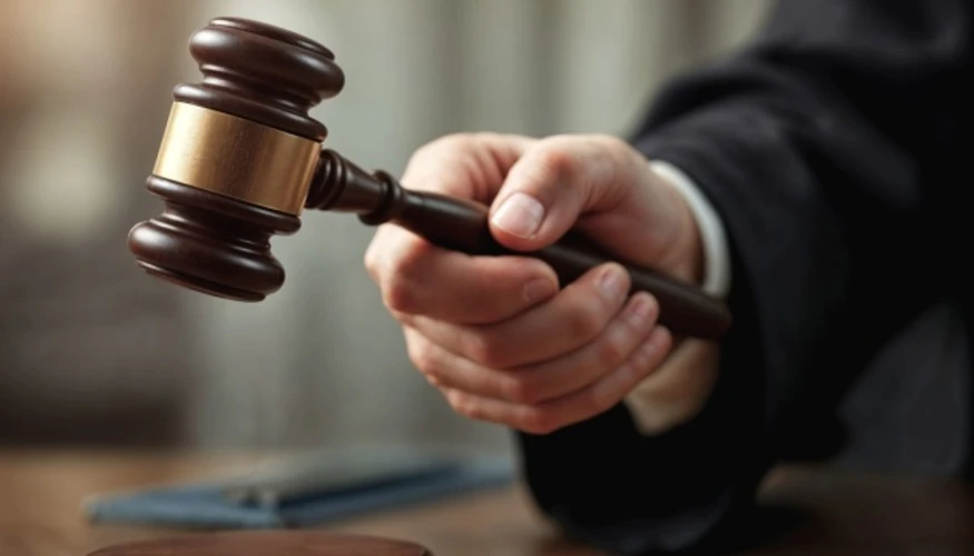 Символічне зображення судового рішення із зазначенням сум застави