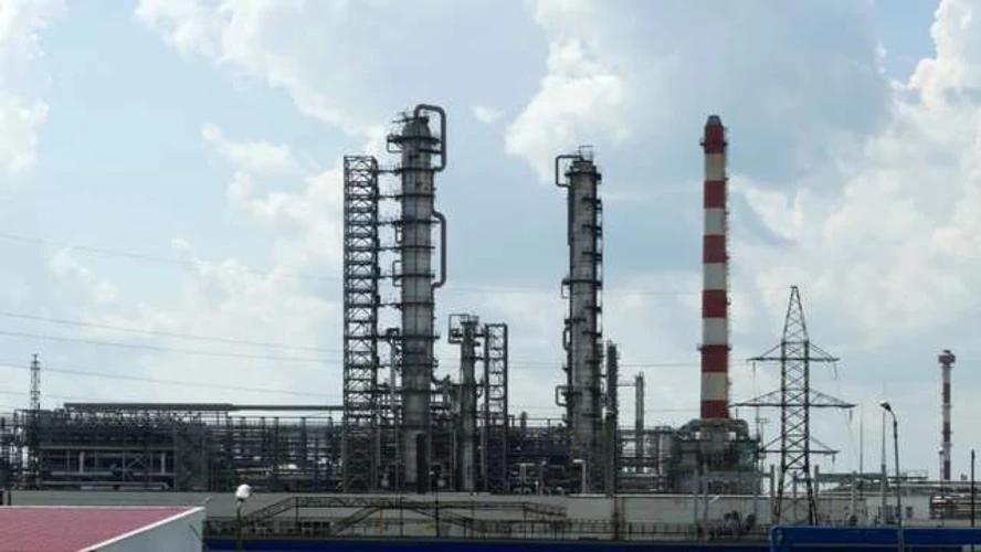 Рязанський нафтопереробний завод зупинив переробку після атаки безпілотників