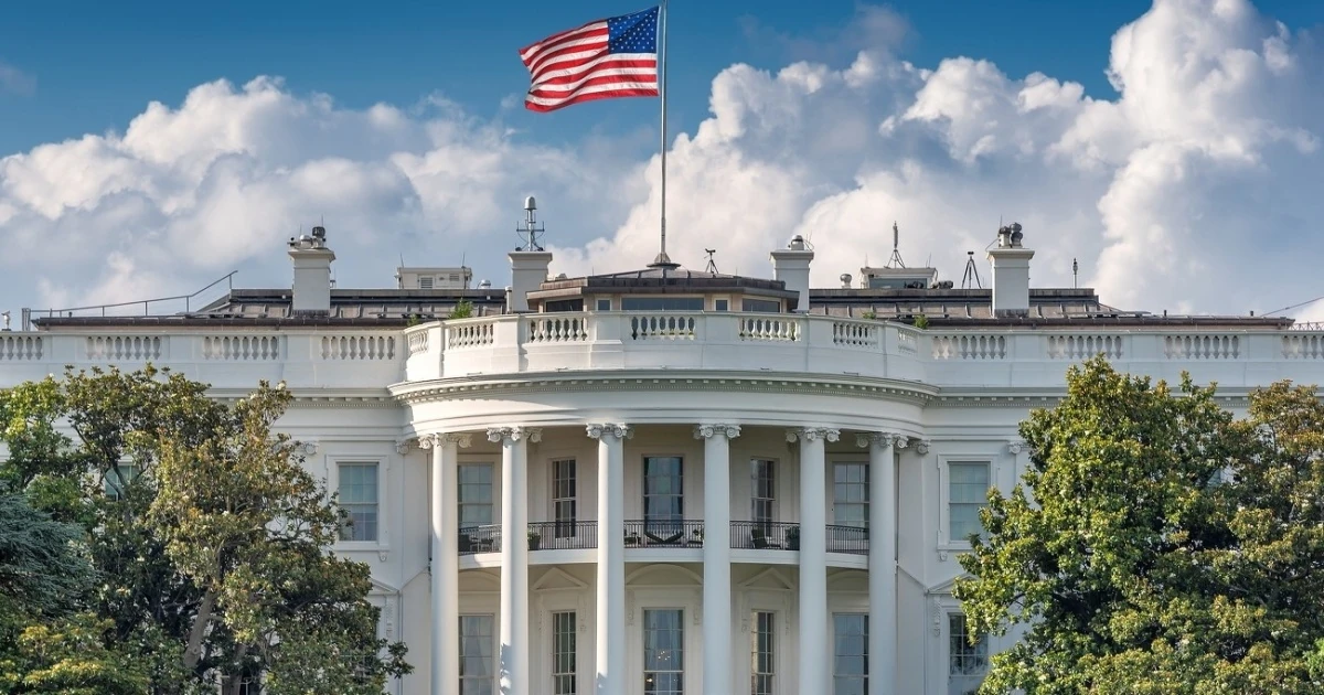 Федеральний суд Манхеттена скасував січневу візову заборону Трампа
