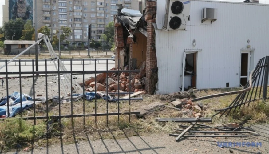 Наслідки удару БПЛА по АЗС у Києві (фото ДСНС)