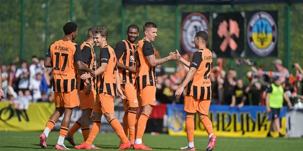 Шахтар розпочав кубковий сезон із перемоги 3:0 над Вільхівцями