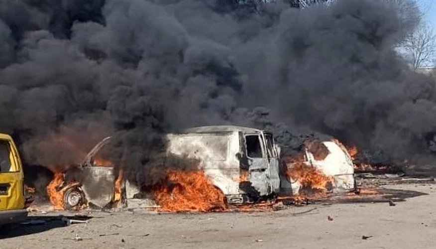 Павлоград після удару 12 жовтня: поранений чоловік у важкому стані, горять автівки