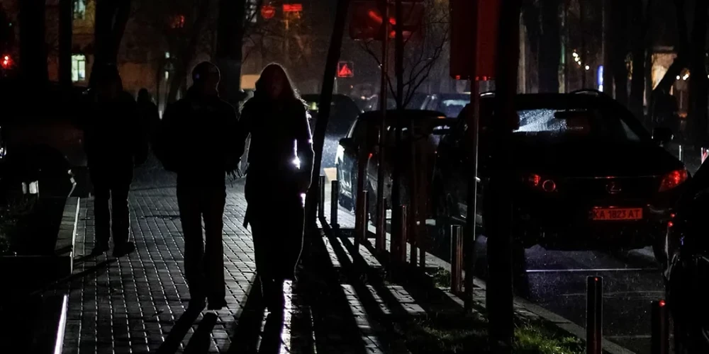 Графіки відключень світла 10 жовтня: що відомо по областях